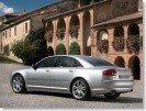 kliknutím zvětšit Audi S8