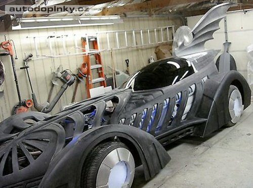 Batmobil z Batman Navždy