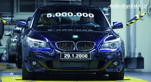 BMW vyrobilo 5 milionů pětek