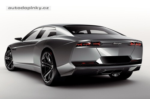 Čtyřdveřové Lamborghini bude