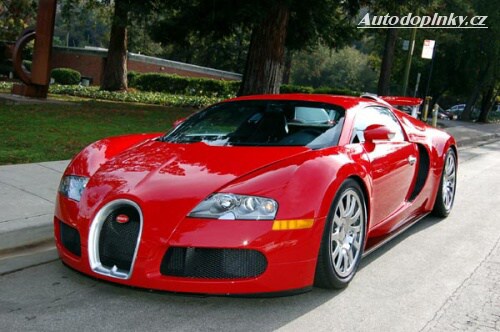 Bugatti Veyron v červené