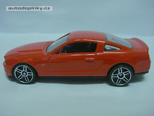 Nový Mustang v rozměru 1:64