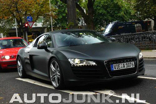 Audi R8 v matném laku