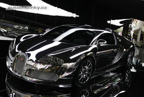 Veyron v netradičním kabátku
