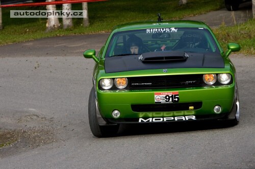 Challenger Targa se střechou