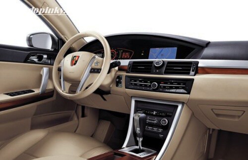 Roewe 550 překvapuje