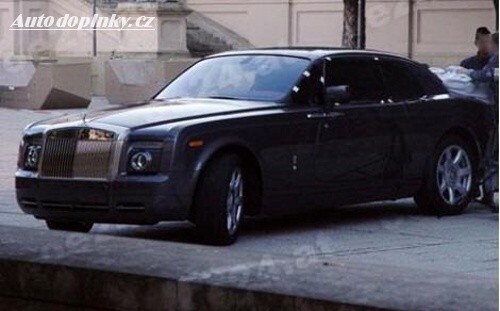 Rolls vyrobí Phantom Coupé