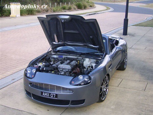 MX5 může být Aston Martinem