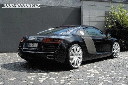 Audi R8 s výkonem 450 koní