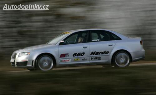 Audi A4 speed 343,9 km/h