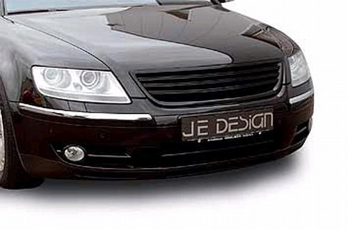 novinky_tuning_foto/00_rok_2005/13_04_2005_maska_phateon/grill_355