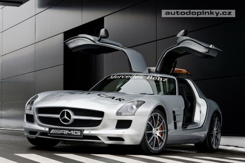 Gullwing AMG jako Safety Car pro F1