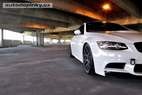 BMW M3 kup� od AVUSe