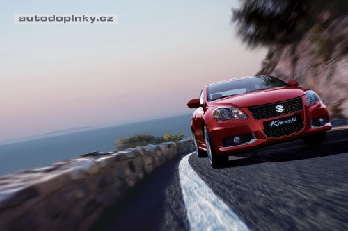 Suzuki Kizashi u� na podzim