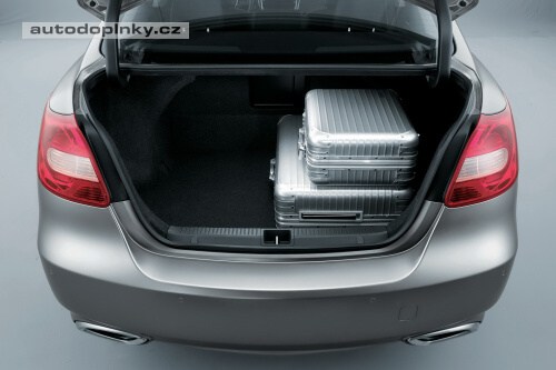 Suzuki Kizashi u� na podzim