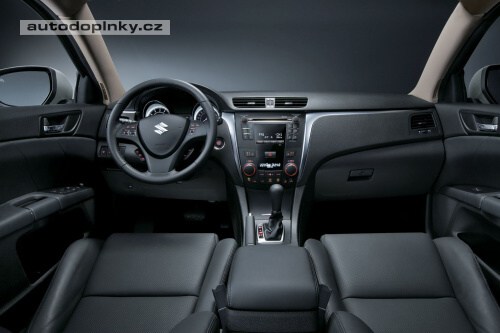 Suzuki Kizashi u� na podzim