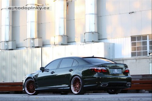Lexus LS 600h L od Foxe