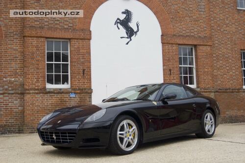 Ferrari pl��e, Scaglietti ode�el