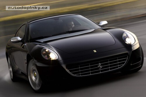 Design�r Ferrari jde na pomoc Chrysleru a Lancii