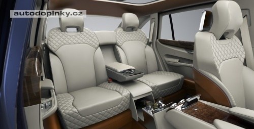 Bentley p�ed�l� sv� SUV