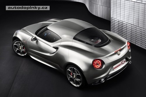 Alfa Romeo 4C p��t� rok
