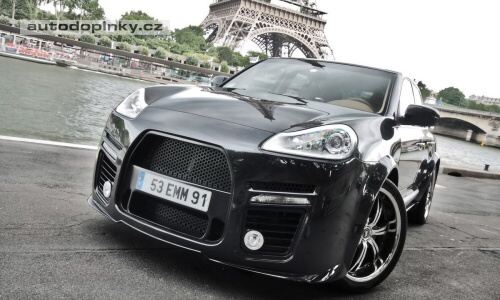 Francouzsk� buldo�ek Cayenne