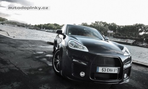 Francouzsk� buldo�ek Cayenne