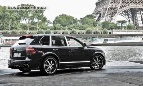 Francouzsk� buldo�ek Cayenne