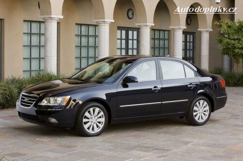 Hyundai Sonata v nov�m