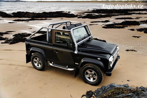 Defender SVX slav� �edes�tiny