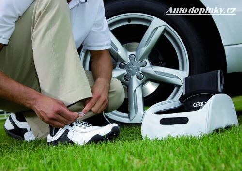 Prvn� golfov� set od Audi