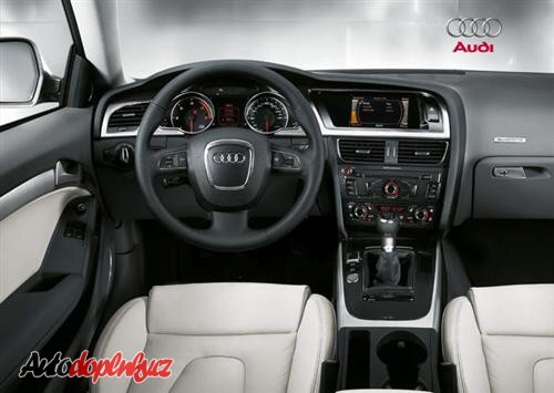 Audi A5 v cel� sv� kr�se
