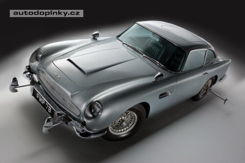 Bond�v Aston DB5 na prodej