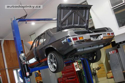 Holden HQ Mustang