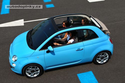 Fiat 500 se do�kal dvouv�lce