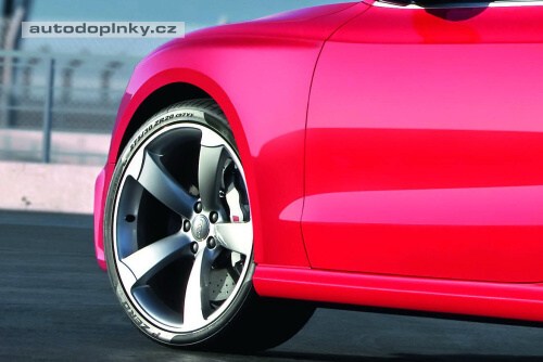 Audi RS5 ofici�ln�