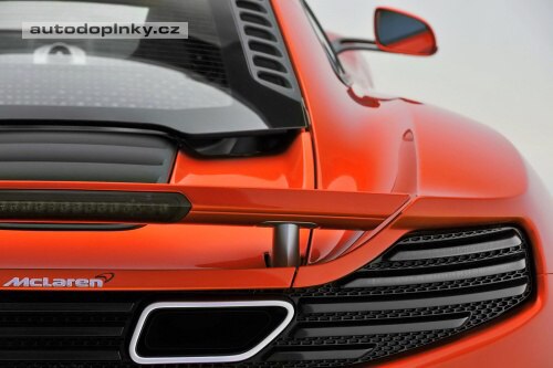 McLaren MP4-12C v detailech