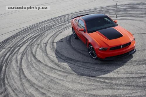 Boss 302 se vrac�