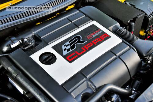 Seat Leon Cupra R v Brit�nii