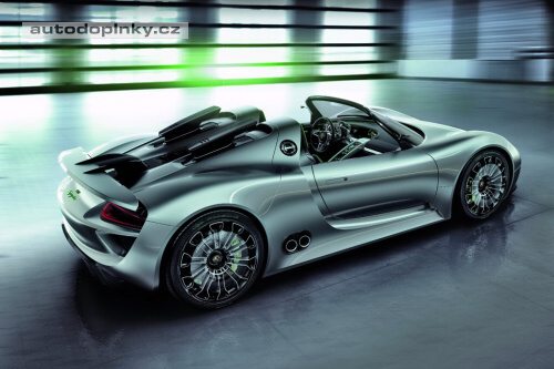 Porsche 918 Spyder m� zelenou