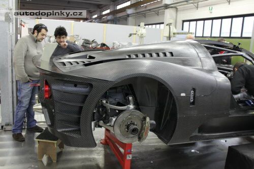 Ferrari P4/5 ve v�rob�