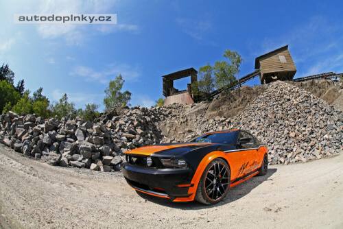 Mustang podle Design World