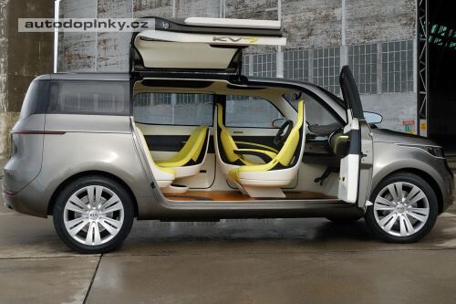 Kia KV7 s dve�mi Gullwing