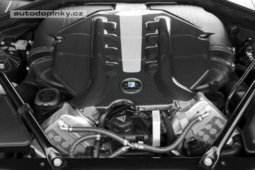 BMW 750Li � 720 kon�