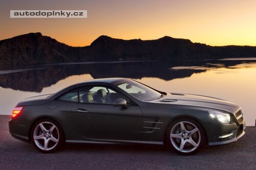 Nov� Mercedes SL ofici�ln�