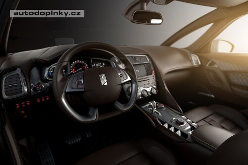DS5 m��� na Facebook