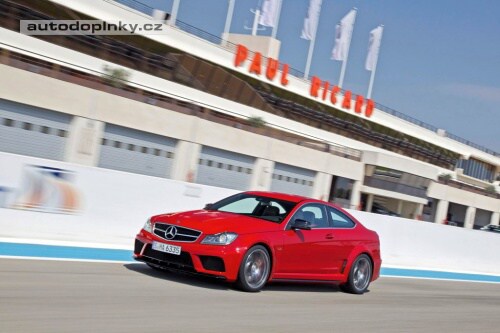 CLK se vrac� - C63 Coupe