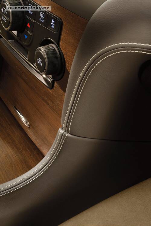 Chrysler 300 Luxury Edition
