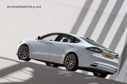 Ford Mondeo s litrov�m t��valcem?