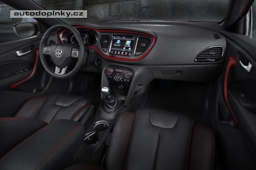 Fiat potichu p�edstavuje Viaggio